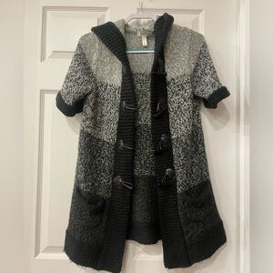 Dressbarn Grey Black Gradient Knit Short Sleeve Hooded Cardigan Sweater Size M
